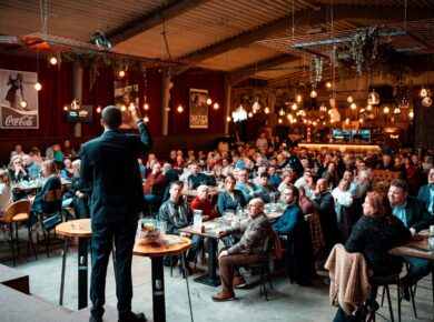 Hoe organiseer je een onvergetelijk bedrijfsuitje? 5 Stappen naar succes 