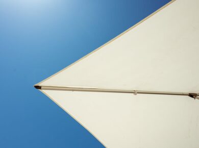 Hoe kies je de juiste parasol voor jouw tuin of balkon?