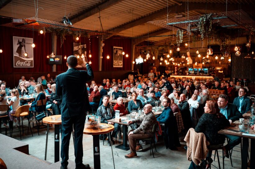 Hoe organiseer je een onvergetelijk bedrijfsuitje? 5 Stappen naar succes 